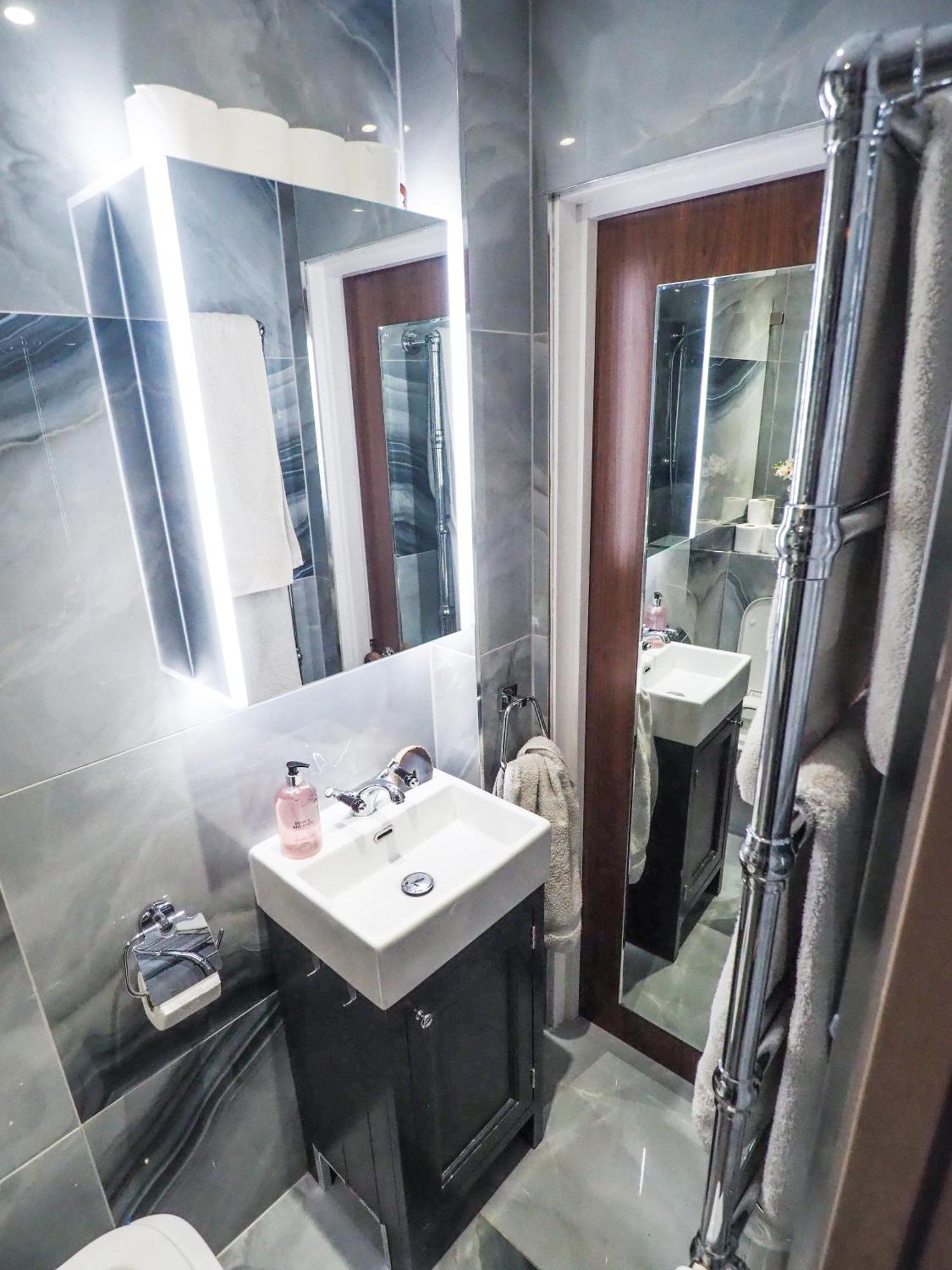Alluring Flat In Лондон