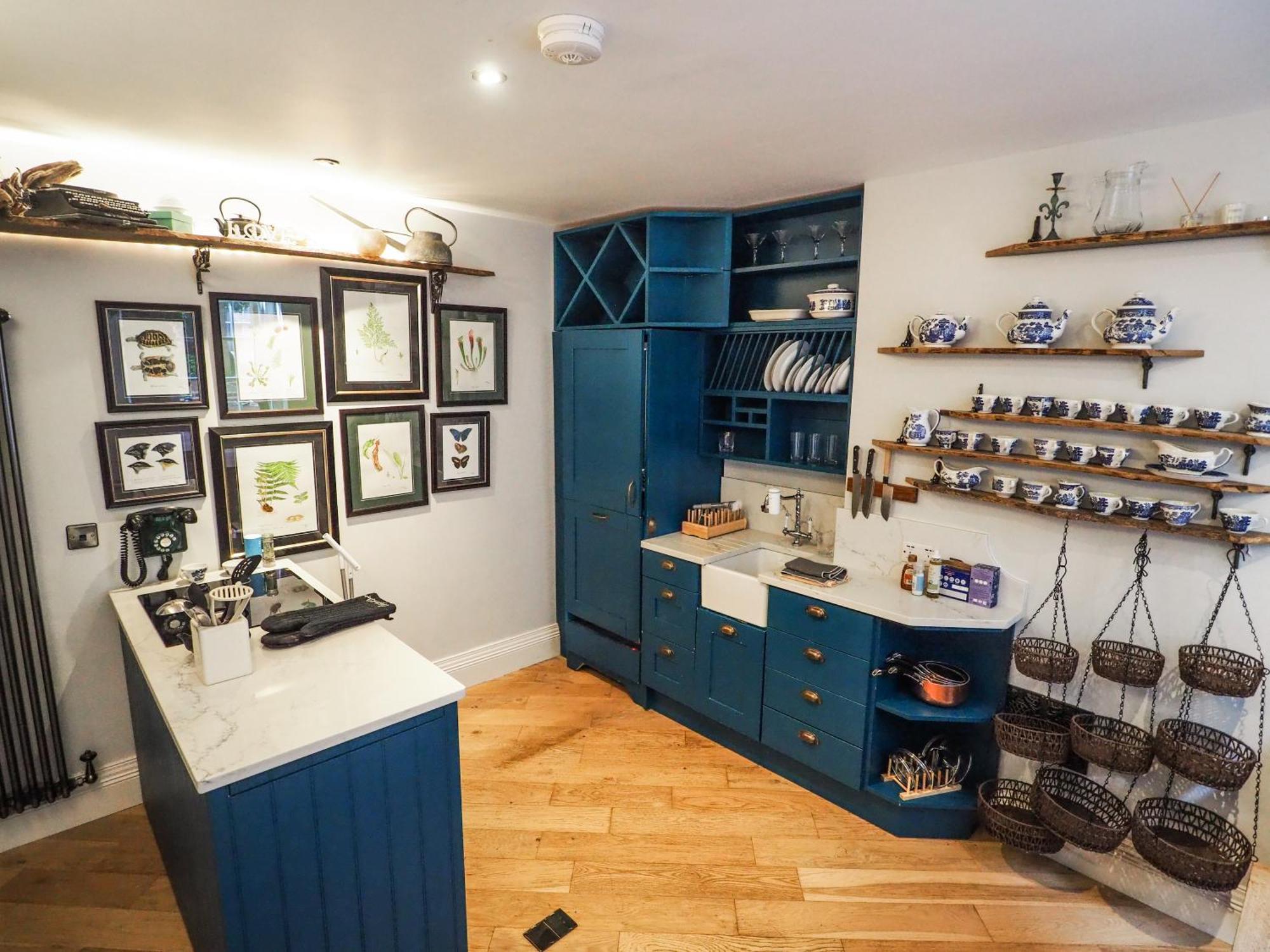 Апартаменты Alluring Flat In